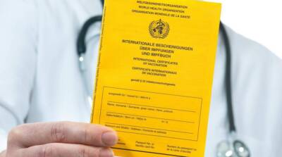 В МОЗ подсчитали, сколько стран можно посетить с украинским сертификатом вакцинации