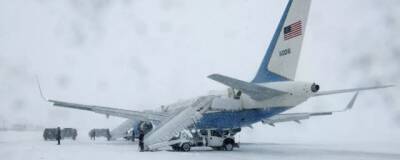 Самолет президента США Джо Байдена попал в сильнейшую снежную бурю