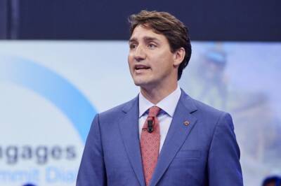 Премьер Канады покинул резиденцию из-за протестов в Оттаве