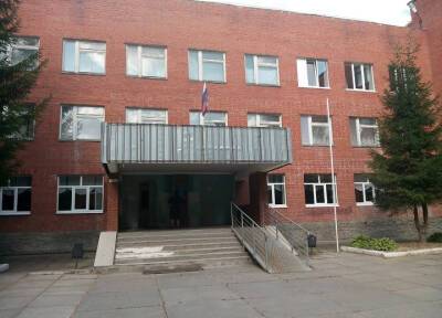 Женщина-охранник в Калуге выгнала из школы на мороз мальчика-аутиста