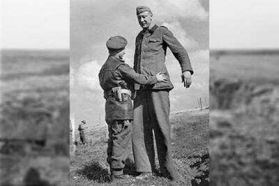 «Голиаф» Гитлера: что стало с самым высоким солдатом вермахта - Русская семерка