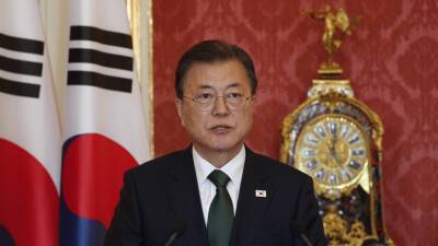 Мун Чжэин - Фумио Кисида - Президент Южной Кореи назвал пуск ракеты КНДР нарушением резолюций СБ ООН - russian.rt.com - Южная Корея - КНДР - Япония
