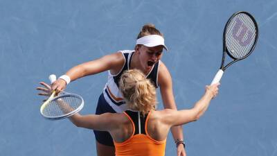 Крейчикова и Синякова стали победительницами Australian Open в парном разряде