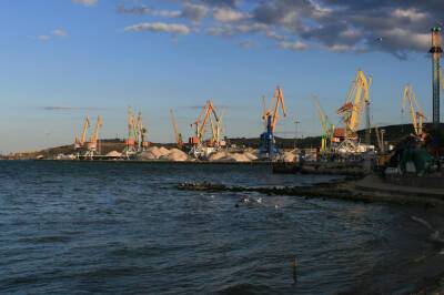 Морские порты в Феодосии и Азове расширят