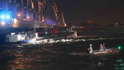 Штормовая ночь в Гамбурге: порывы ветра привели к кораблекрушению