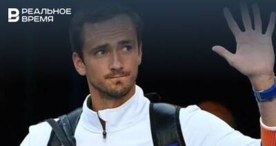 Теннисист Даниил Медведев выиграл второй сет в финале Australian Open — 2022 и проиграл третий