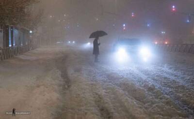 Снегопады и сильный ветер пообещали украинцам синоптики – непогода отступит нескоро
