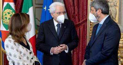 Серджо Маттарелл - Президента Италии Маттареллу переизбрали на второй срок - ren.tv - Италия