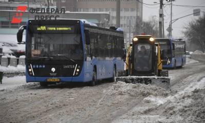 В Петербурге из-за снегопада укорочены семь автобусных маршрутов.