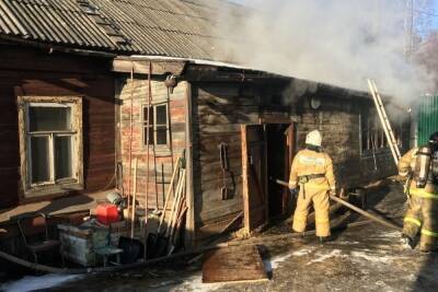 7 человек тушили жилой дом в Псковском районе