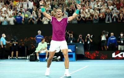 Рафаэль Надаль победил россиянина и с рекордом выиграл Australian Open-2022