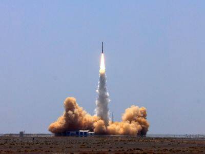 КНДР запустила крупнейшую с 2017 года баллистическую ракету в сторону Японии