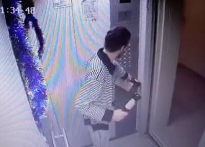Липчан терроризирует дебошир с бутылками и кирпичом в лифте