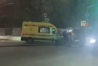 В Ярославле водитель Рено спровоцировал ДТП со «скорой»