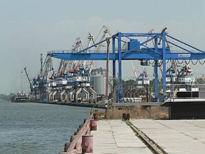 Морскому порту в Азове выделят дополнительные земли