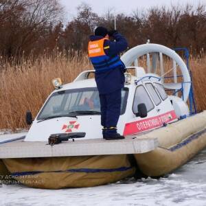 Запорожские спасатели развернули временный пост на Каховском водохранилище. Фото