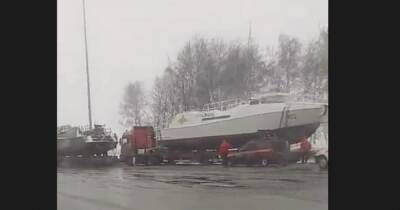 Россия перебрасывает к Азовскому морю скоростные катера "Раптор" (видео)