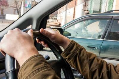 Служба такси «Максим» извинилась за водителя, обматерившего пассажиров в Чите