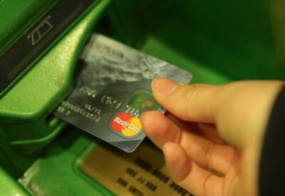 Visa и MasterCard сочли Центробанк конкурирующей структурой
