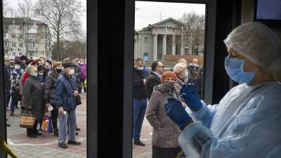 В Крыму прививку от COVID-19 сделали более 930 тысяч человек