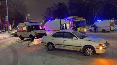 В ДТП со скорой в Рязани пострадали 2 человека