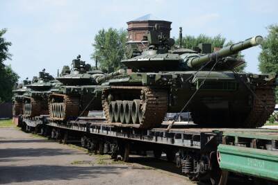 Партия танков Т-80БВМ поступила в Приморский край