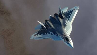 Аналитики MW: российский Су-57 и китайский J-20 могут встретиться в воздушном «поединке»
