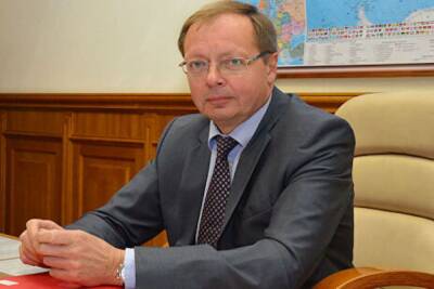 Посол РФ: в Москву с визитом собираются главы МИД и минобороны Британии