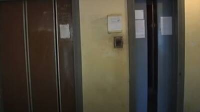 "Как выходить гулять с ребенком?": одесситов пугают аварийные лифты в домах, кадры