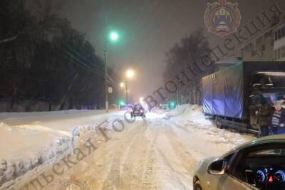 В Новомосковске автолюбитель сбил 35-летнюю женщину