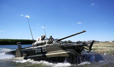 Россия отводит войска от границы с Украиной. Что это значит?