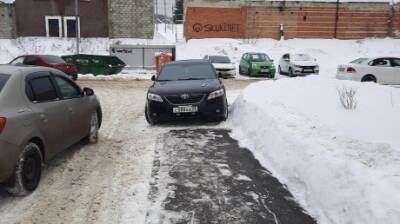 Пензенец показал еще одного любителя тротуаров на Ладожской