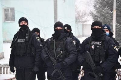 На Луганщине полицейские провели отработку города Рубежное