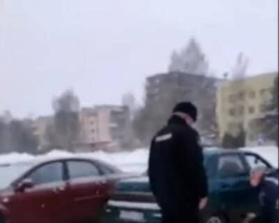 В полиции прокомментировали скандальную ситуацию с задержанием женщины без маски в Рославле
