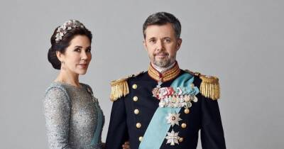 Наследный принц Дании Фредерик и кронпринцесса Мэри позировали для официального портрета