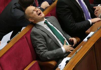 Киевский политолог: По нашим депутатам не видно, что «агрессия» на...
