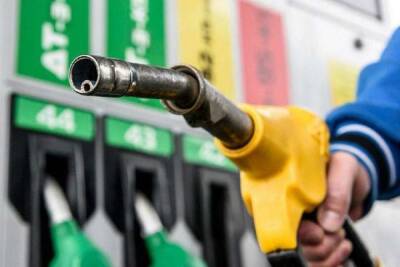 Бензин понемногу дорожает, автогаз подешевел: сколько стоит топливо на АЗС