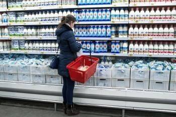 Уже завтра подорожает молочко: пробиваем очередное дно - необходимые продукты становятся недоступны