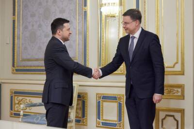 Зеленский встретился вице-президентом Еврокомиссии: говорили о макрофинансовой помощи Украине