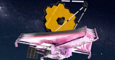 Размером с теннисный корт: телескоп Уэбба начал разворачивать свой солнцезащитный экран (фото)