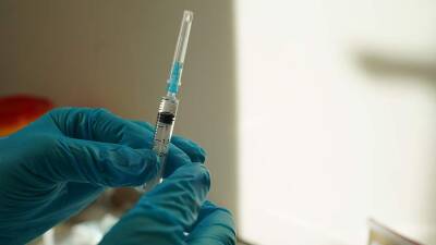 В России представят единую вакцину от гриппа и COVID-19 в 2022 году