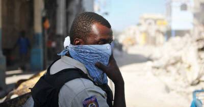 Обвиняемых в соучастии в убийстве главы Гаити полицейских освободили