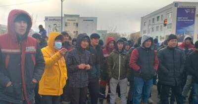 Казахские власти пообещали урегулировать цены на газ после начала протестов в стране