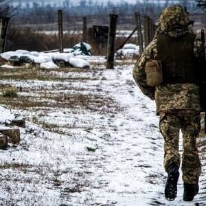 За сутки на Донбассе произошло три обстрела: есть военный