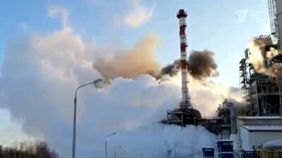 На нефтеперерабатывающем заводе в Тюмени возник пожар