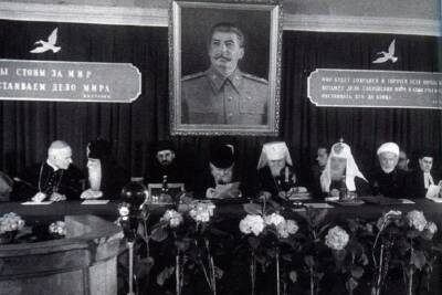 Что Сталин разрешил Православной церкви, а Хрущев запретил - Русская семерка