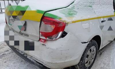 Пьяный таксист пытался скрыться от росгвардейцев после аварии на Васильевском острове