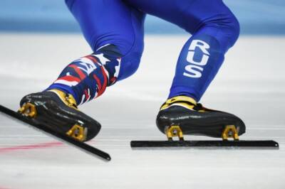 Несколько российских конькобежцев заразились коронавирусом перед Евро-2022