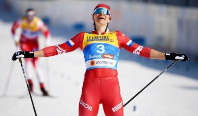 Лыжница Наталья Непряева стала первой россиянкой, выигравшей "Тур де Ски"