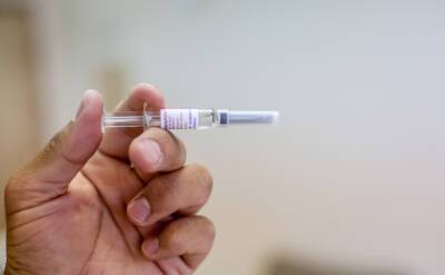 Израильское исследование: четвертая доза вакцины увеличивает количество антител в 5 раз